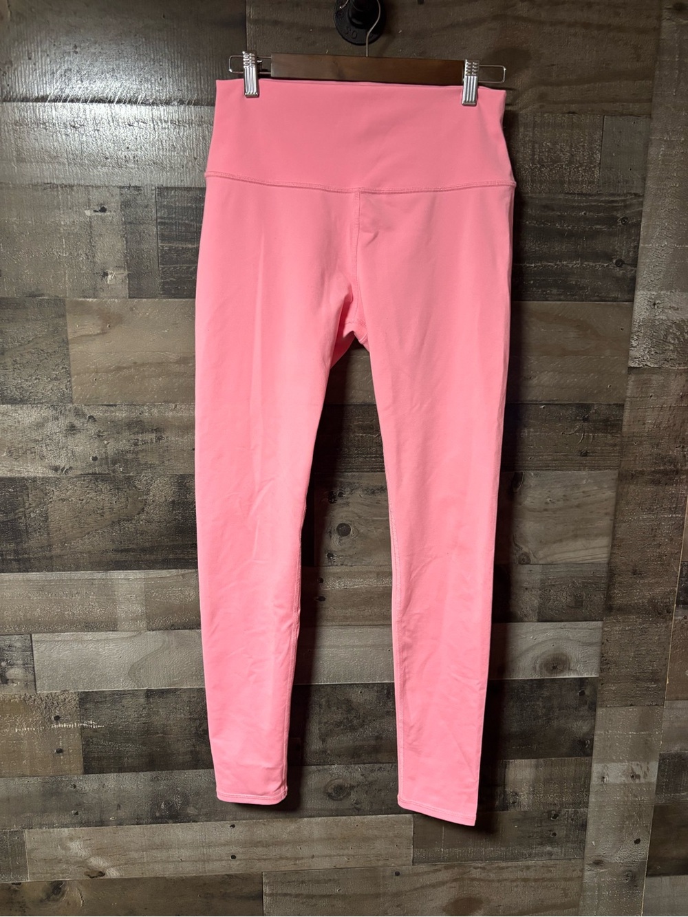 ALO Yoga Soft Pink 28” Length Leggings Large